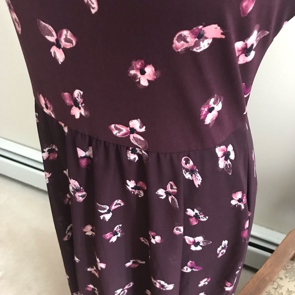 Handkerchief Hem Sundress! - Picture 4 of 5